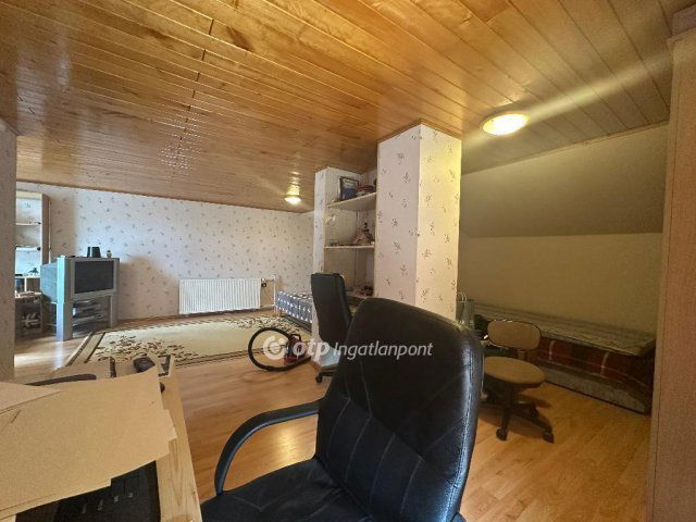 Eladó családi ház, Szentesen 66.9 M Ft, 3 szobás