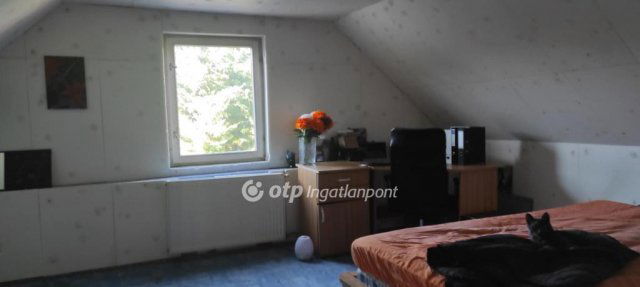 Eladó sorház, Szigethalmon 60 M Ft, 4+1 szobás