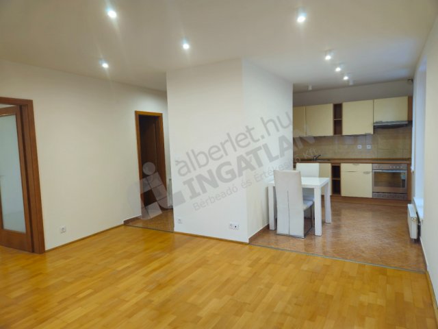 Kiadó téglalakás, albérlet, I. kerületben, Lisznyai utcában