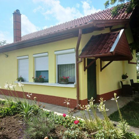 Eladó családi ház, Székkutason 65 M Ft, 5 szobás