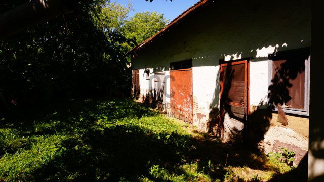 Eladó családi ház, Kunmadarason 3 M Ft, 2 szobás