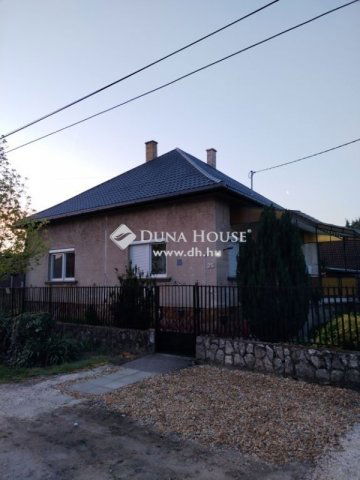 Eladó családi ház, Monoron 62.9 M Ft, 3 szobás