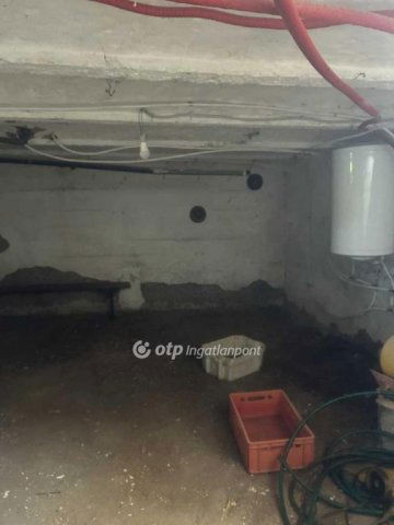 Eladó családi ház, Galgahévízen 120 M Ft, 4 szobás