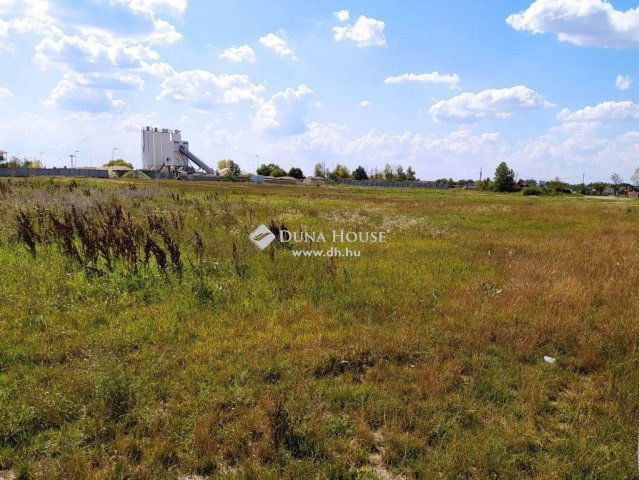 Eladó ipari ingatlan, Vecsésen 726.93 M Ft / költözzbe.hu