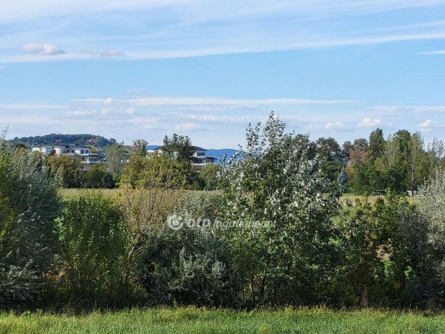 Eladó téglalakás, Szántódon 67.9 M Ft, 3 szobás