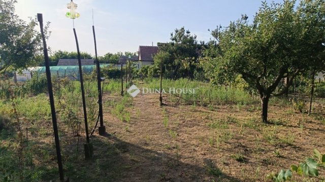 Eladó családi ház, Zsámbokon 35 M Ft, 3 szobás