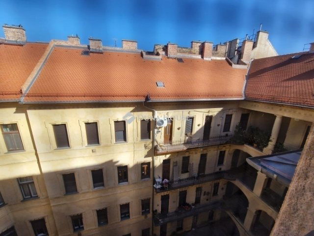 Eladó téglalakás, Budapesten, VIII. kerületben 79.9 M Ft