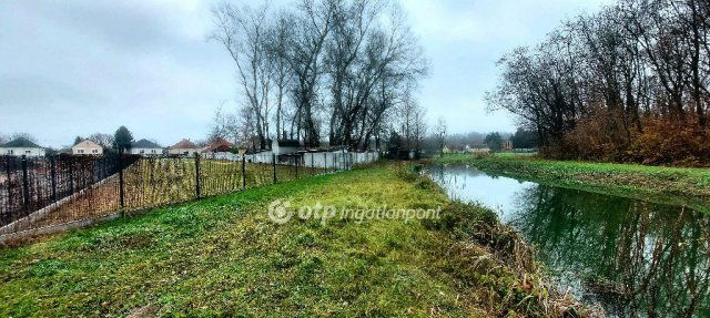 Eladó telek, Győrzámolyon 58 M Ft / költözzbe.hu