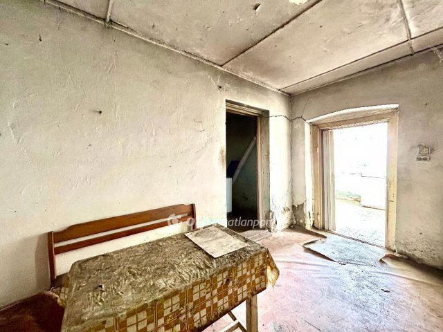 Eladó családi ház, Mocsán 20 M Ft, 3 szobás