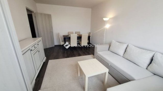 Eladó panellakás, Budapesten, XV. kerületben 53 M Ft, 2 szobás