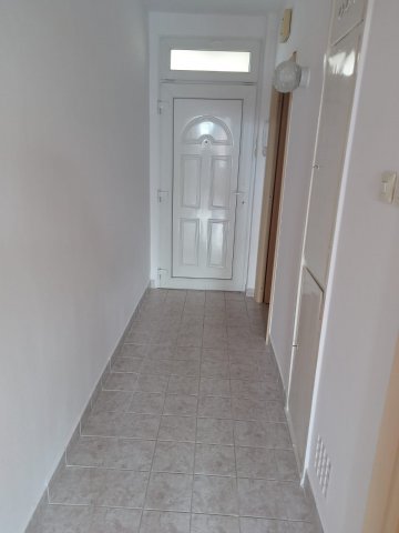 Kiadó téglalakás, albérlet, Egerben 120 E Ft / hó, 1 szobás