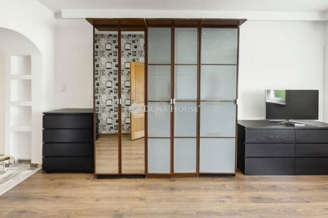 Eladó téglalakás, Budapesten, XIII. kerületben 69.9 M Ft