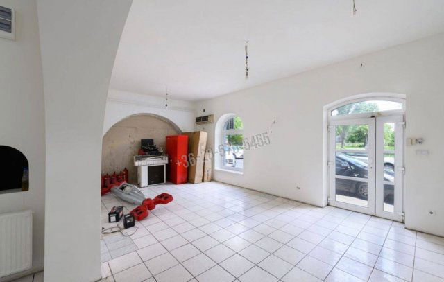 Eladó ipari ingatlan, Budapesten, XV. kerületben 240 M Ft