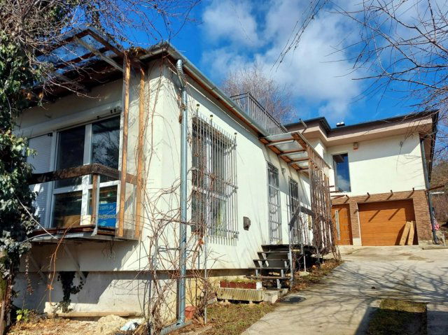Eladó családi ház, Biatorbágyon, Naphegy közben 70 M Ft