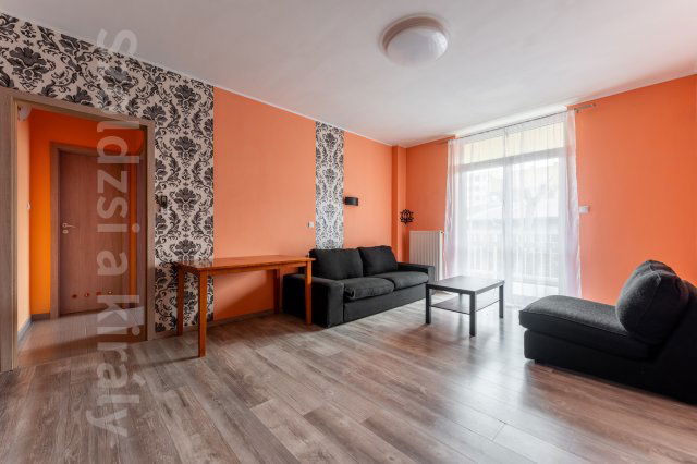 Eladó téglalakás, Budapesten, VIII. kerületben 75 M Ft, 2 szobás