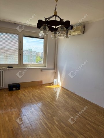 Eladó panellakás, Győrött 41.9 M Ft, 2 szobás