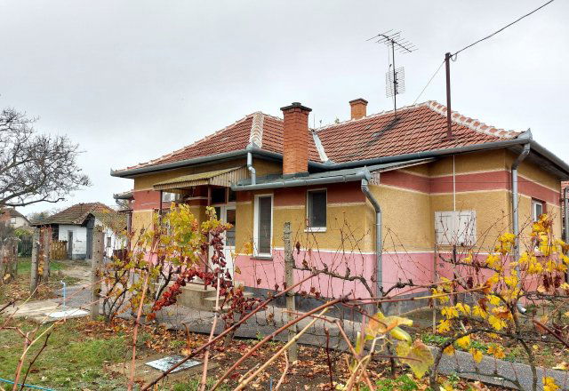 Eladó családi ház, Törökszentmiklóson 18.9 M Ft, 2+1 szobás