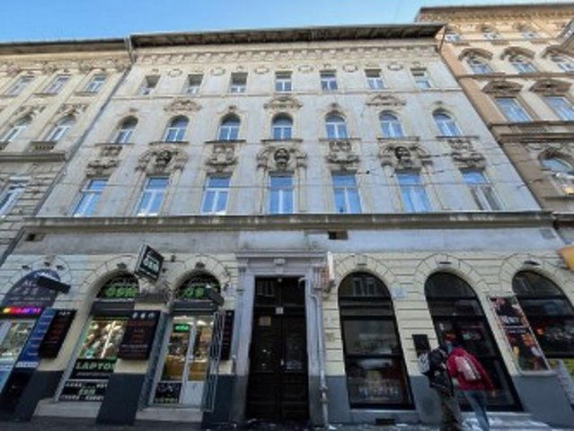 Eladó téglalakás, Budapesten, VII. kerületben, Garay utcában