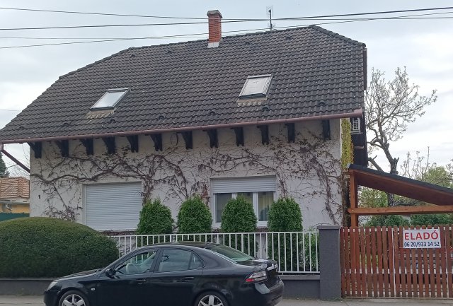 Eladó családi ház, Pécsett, Alkony utcában 119 M Ft, 4+2 szobás