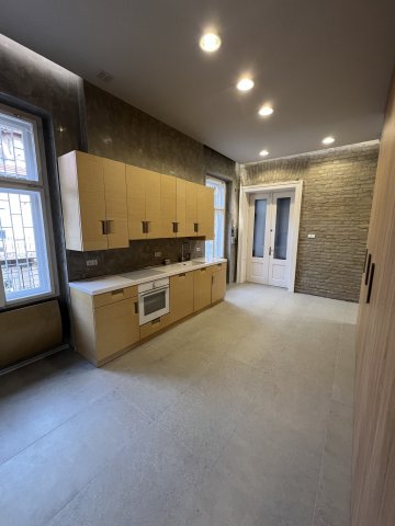 Eladó téglalakás, Budapesten, VIII. kerületben 109.9 M Ft