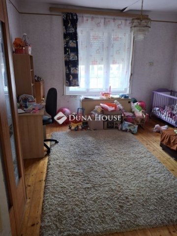 Eladó családi ház, Tápiószecsőn 43 M Ft, 3 szobás