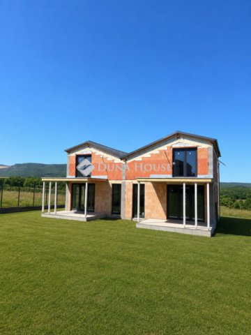Eladó ikerház, Vácon 97.5 M Ft, 4 szobás / költözzbe.hu