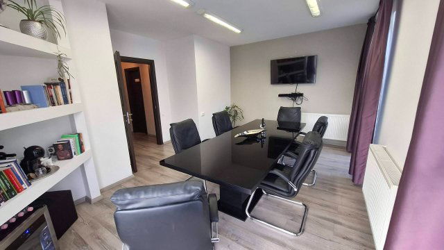 Eladó családi ház, Debrecenben 134.9 M Ft, 5+1 szobás