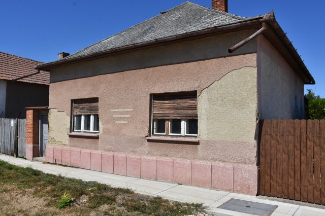 Eladó családi ház, Törökszentmiklóson 15.9 M Ft, 3 szobás