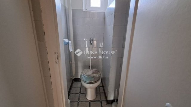 Eladó családi ház, Kecskeméten 69.9 M Ft, 6 szobás