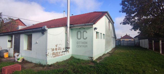 Eladó családi ház, Mélykúton 8.9 M Ft, 4 szobás