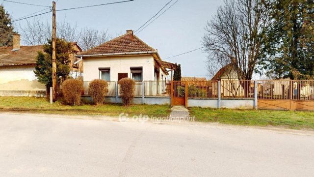 Eladó családi ház, Tiszavasváriban 17.5 M Ft, 2 szobás