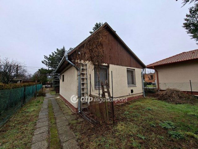 Eladó családi ház, Diósdon 65 M Ft, 3 szobás