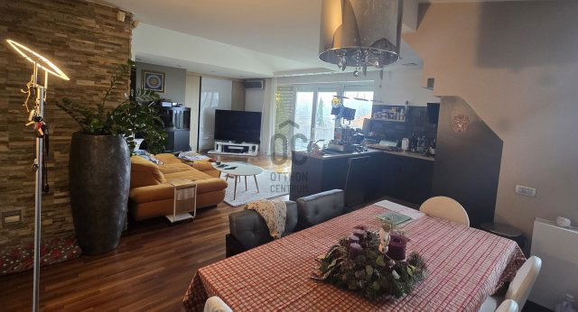 Eladó téglalakás, Budapesten, II. kerületben 299 M Ft, 4 szobás