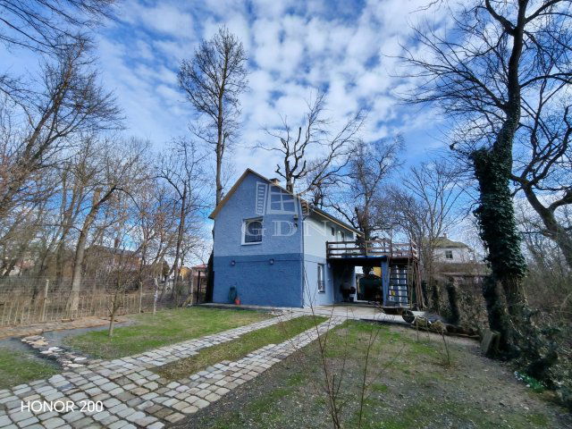 Eladó nyaraló, Baján 31.9 M Ft, 3 szobás / költözzbe.hu