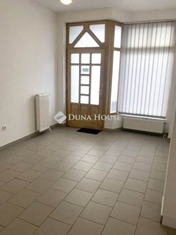 Eladó üzlethelyiség, Kecskeméten 89 M Ft, 2 szobás