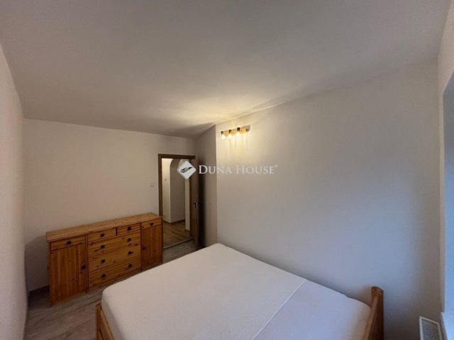 Eladó családi ház, Debrecenben 108 M Ft, 4 szobás