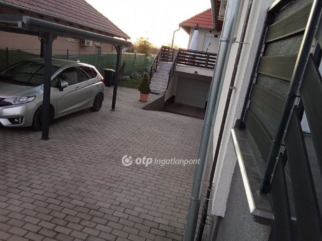 Eladó ikerház, Érden 91.9 M Ft, 2 szobás / költözzbe.hu