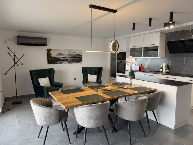 Eladó családi ház, Zalaszabaron 250 M Ft, 3 szobás