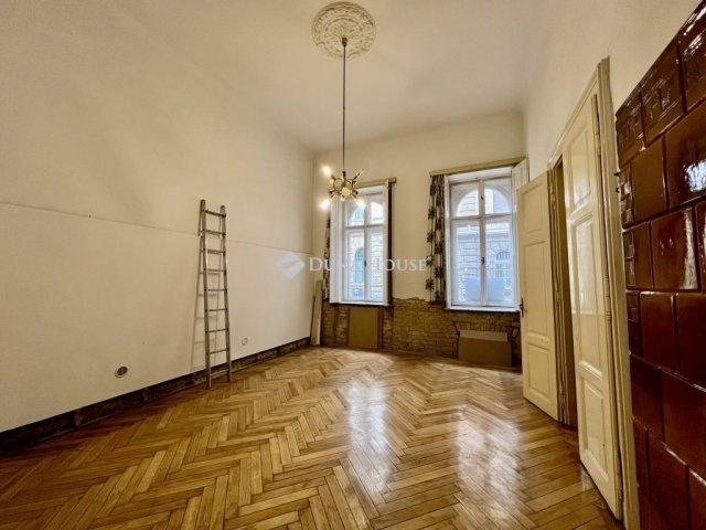 Eladó téglalakás, Budapesten, VIII. kerületben 87 M Ft, 2 szobás