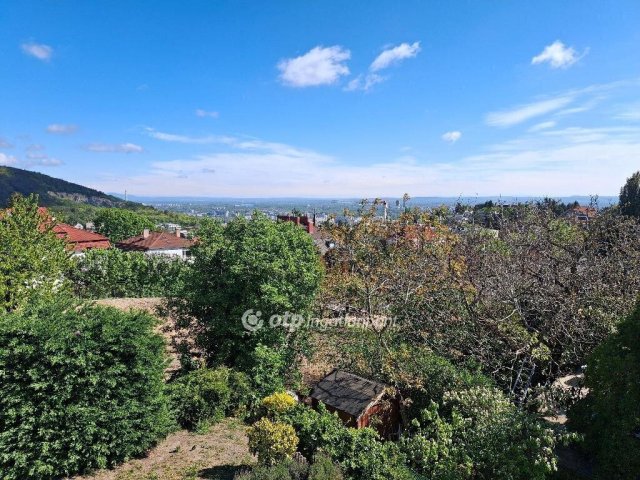 Eladó sorház, Budapesten, II. kerületben 350 M Ft, 6 szobás