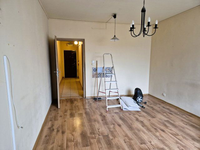 Eladó panellakás, Budapesten, XXII. kerületben, Leányka utcában