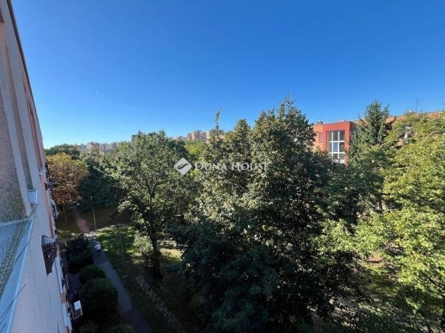 Eladó téglalakás, Szombathelyen 36.5 M Ft, 1 szobás