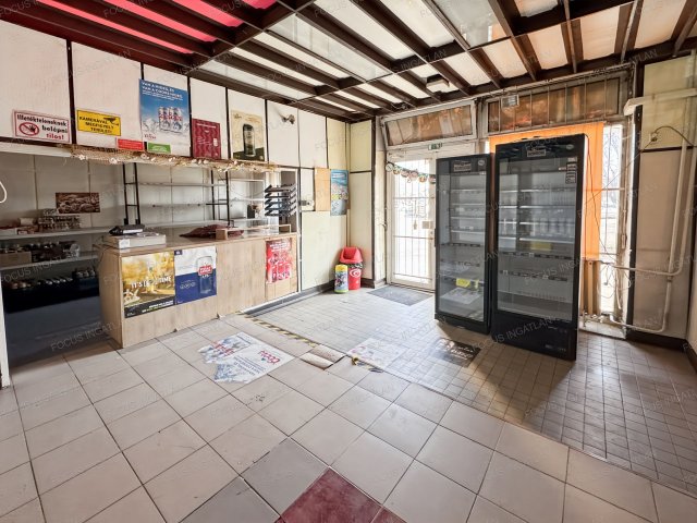 Eladó üzlethelyiség, Kecskeméten 53 M Ft, 4 szobás