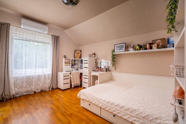Eladó téglalakás, Budapesten, XXI. kerületben 80 M Ft, 3 szobás