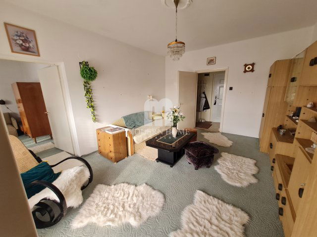 Eladó téglalakás, Székesfehérvárott 49.9 M Ft, 2 szobás