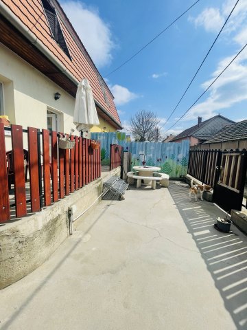 Eladó téglalakás, Kiskunlacházán 47.5 M Ft, 1+3 szobás