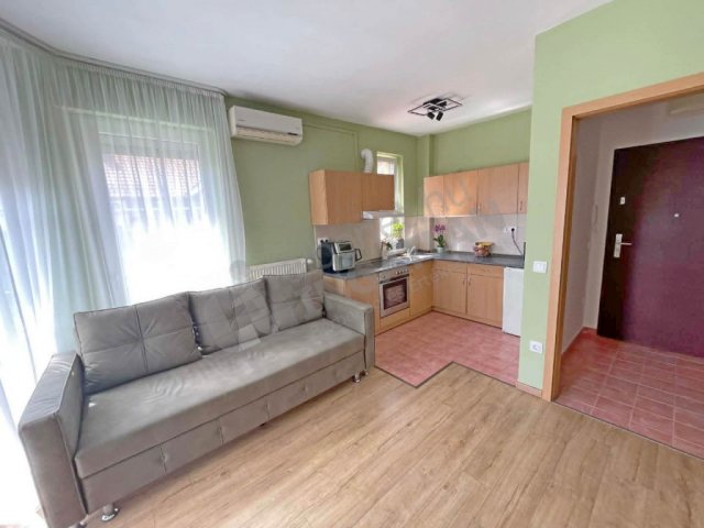 Kiadó téglalakás, albérlet, IX. kerületben, Márton utcában