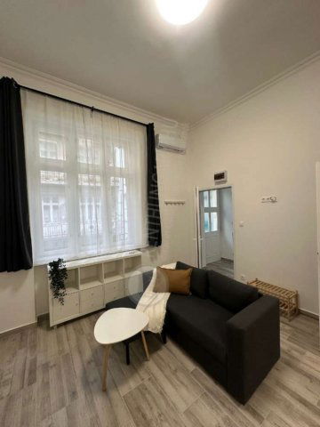 Kiadó téglalakás, albérlet, VIII. kerületben, Kisfaludy utcában