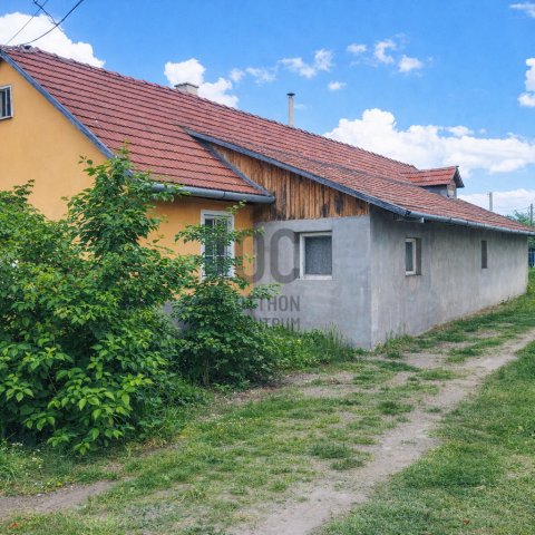 Eladó családi ház, Nagykőrösön 26.5 M Ft, 3 szobás