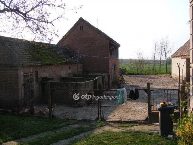 Eladó családi ház, Zókon 24.9 M Ft, 3 szobás